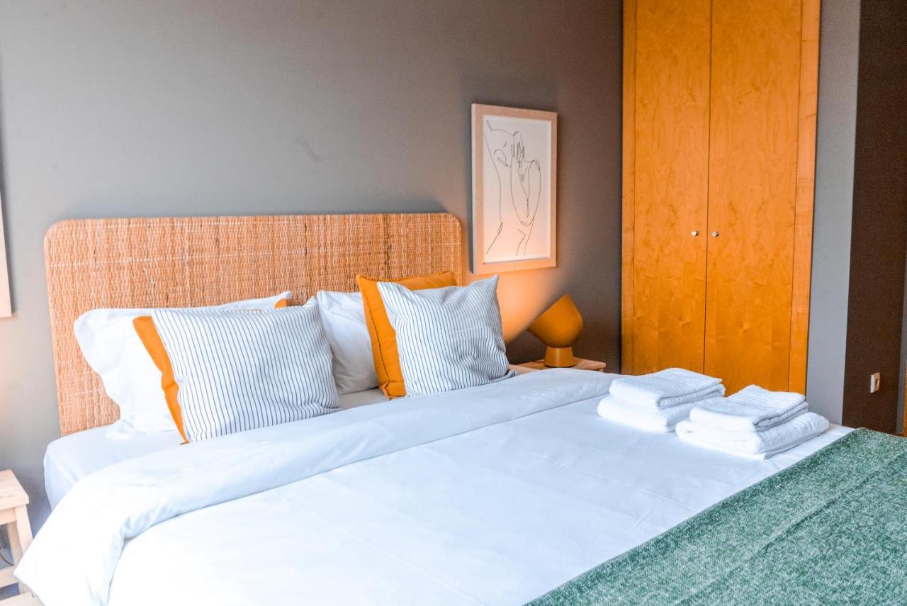 Sunny Studio In The Heart Of Lapa - 5Min Walk To Metro! Porto Exterior photo
